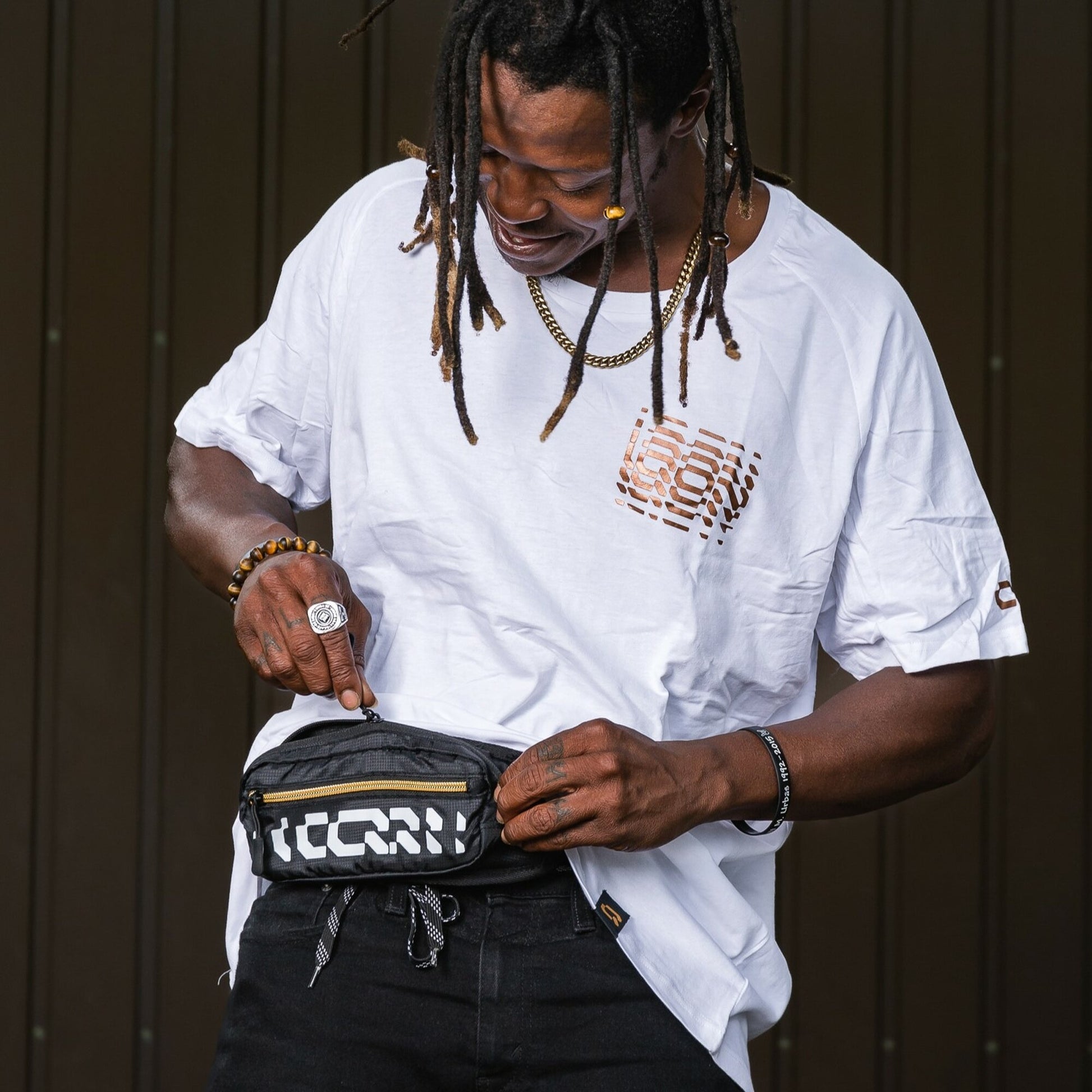 IQON Explore Hip Bag (3)