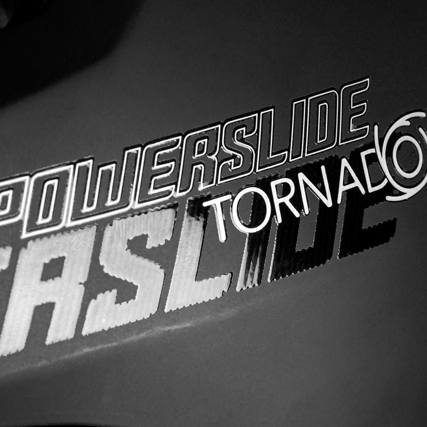 Tornado Black/White (6)